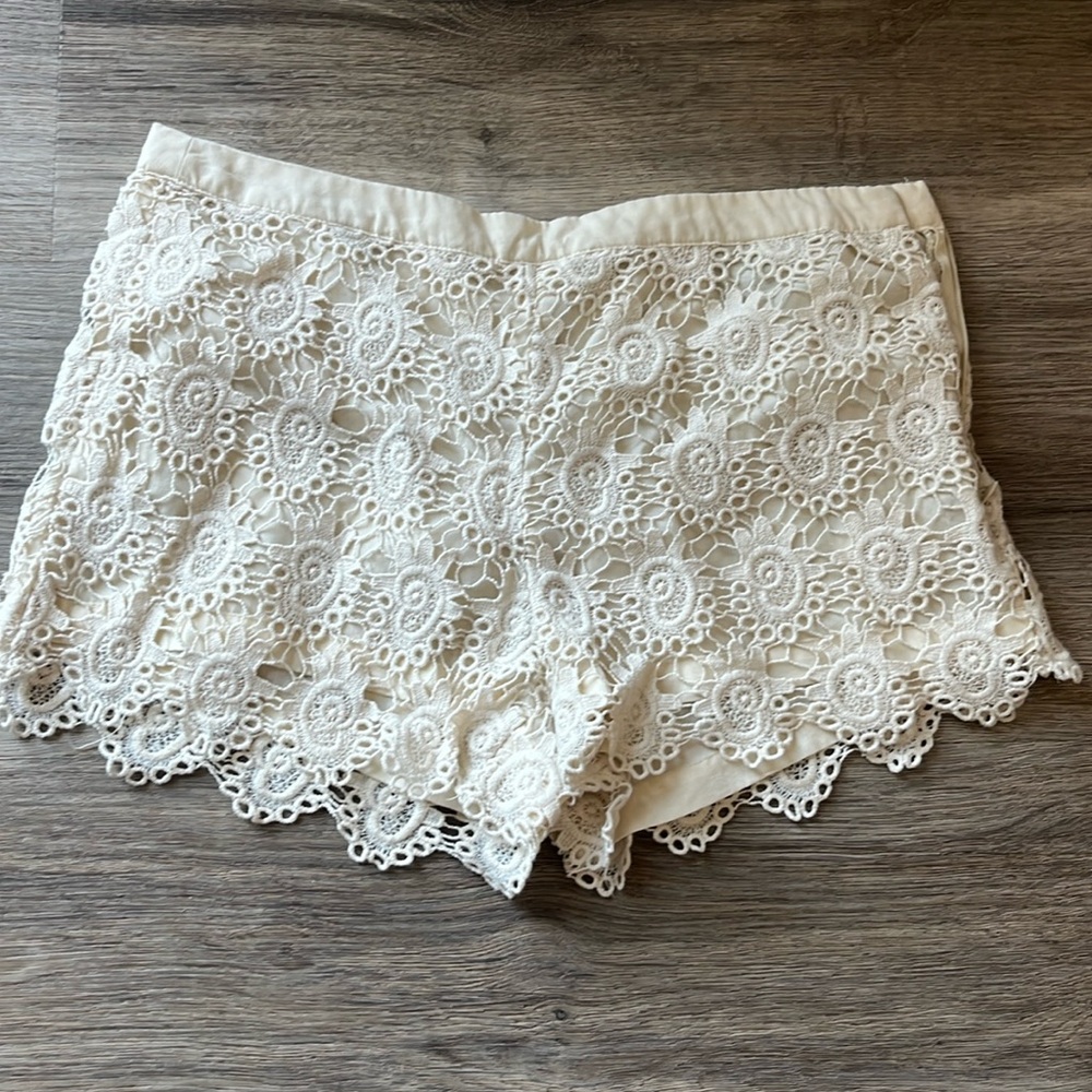 Lace with lining shorts